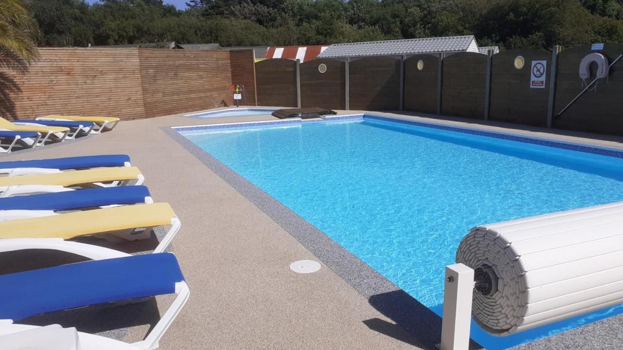 West Camping Hotell Perros-Guirec Eksteriør bilde