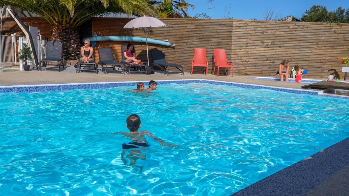 West Camping Hotell Perros-Guirec Eksteriør bilde